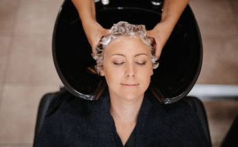 What Are the Signs of a Healthy Scalp?